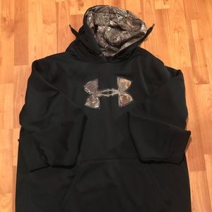 Men’s under armor hoodie